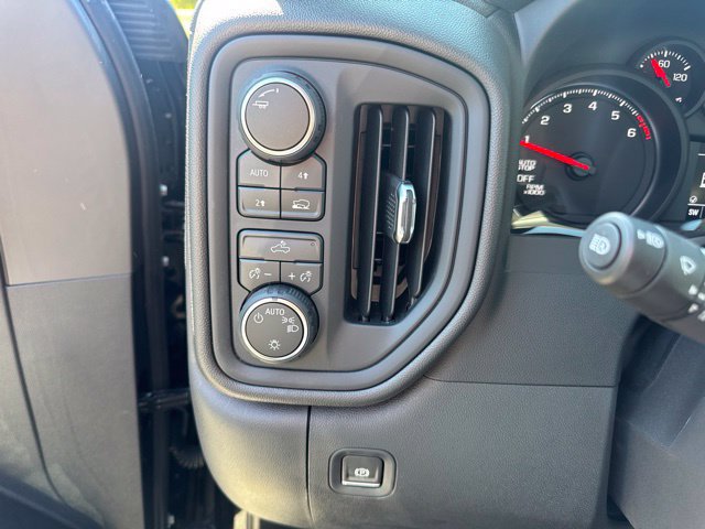 Used 2026 Chevrolet Silverado 1500 W/T w/ WT Value Package AWD/4WD image 14