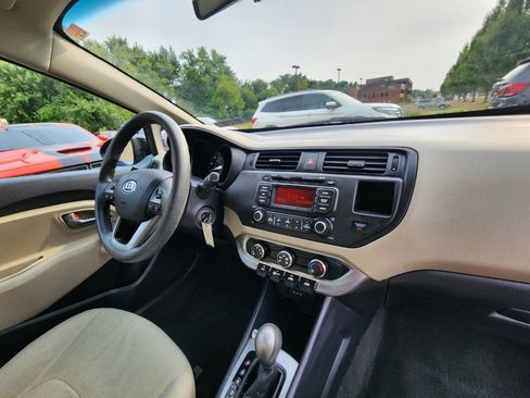 Used 2013 Kia Rio LX image 24