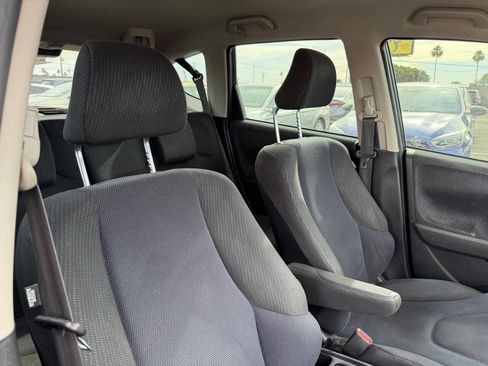 Used 2013 Honda Fit Sport image 21