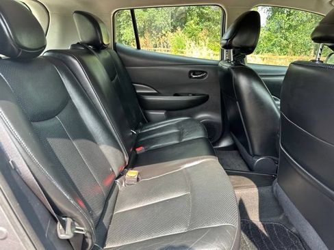 Used 2016 Nissan Leaf SL w/ Premium Package FWD image 21