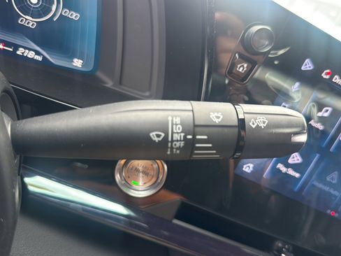 Used 2025 Chevrolet Corvette Stingray Preferred Cpe w/ Z51 Performance Package image 28