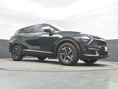 Used 2023 Kia Sportage LX AWD/4WD image 39