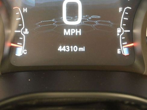 Used 2025 Jeep Compass Limited AWD/4WD image 34