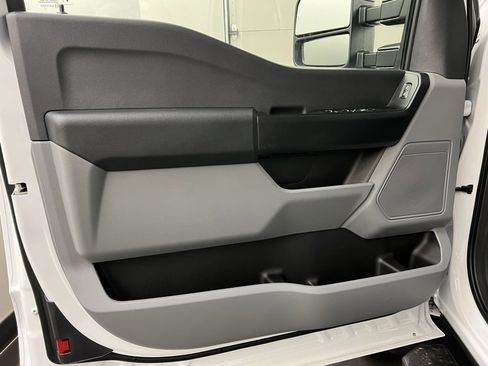 New 2024 Ford F550 XL image 25