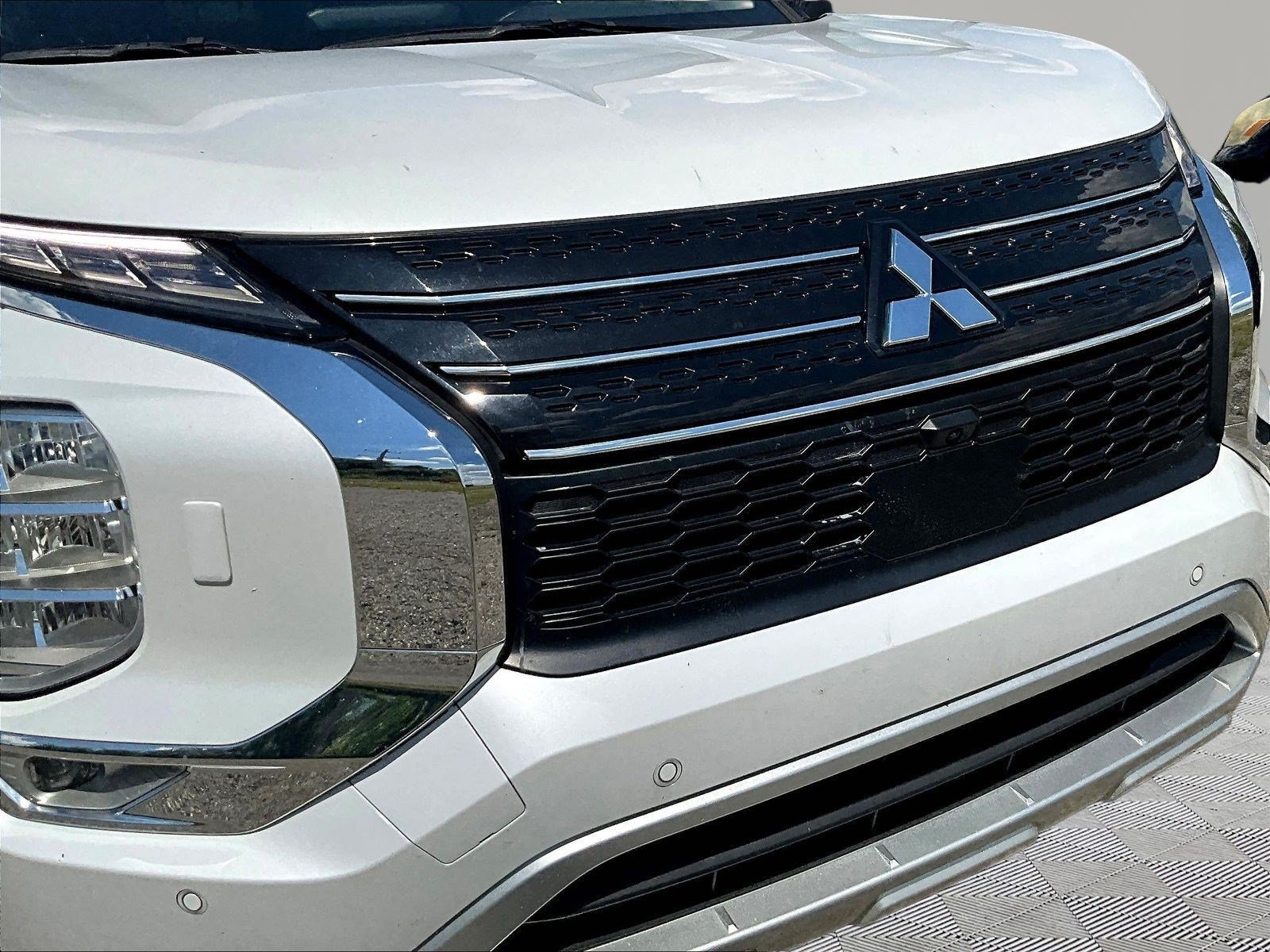 Used 2024 Mitsubishi Outlander SE AWD/4WD image 34