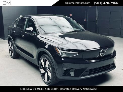 Used 2024 Volvo C40 P8 Recharge Plus w/ Climate Package RWD image 9