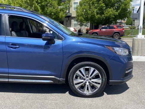 Certified 2022 Subaru Ascent Limited w/ Technology Package AWD/4WD image 8