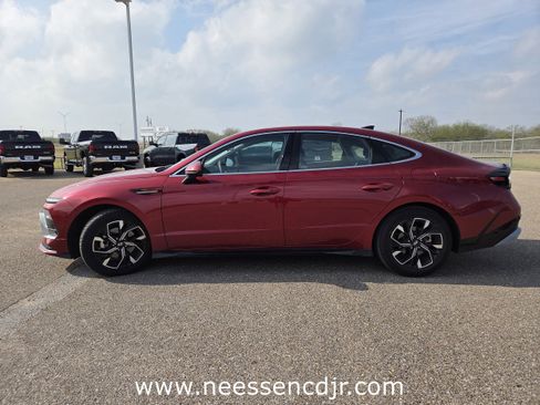 Used 2025 Hyundai Sonata SEL image 4