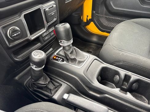Used 2021 Jeep Wrangler Unlimited Sport AWD/4WD image 25
