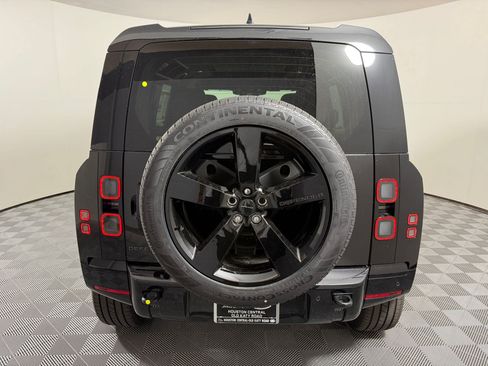 New 2026 Land Rover Defender 110 X-Dynamic SE AWD/4WD image 10