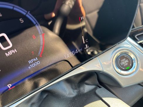 Used 2025 Chevrolet Trax LT w/ LT Convenience Package image 40