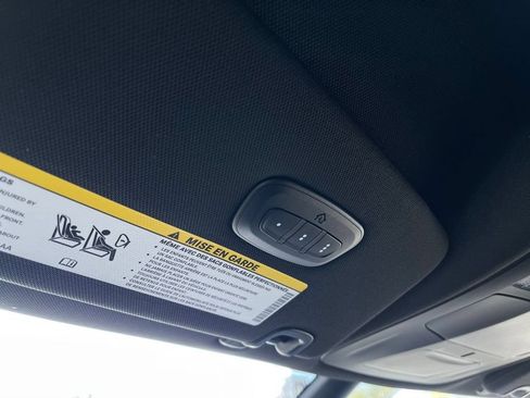 New 2026 Chrysler Pacifica Select w/ S Appearance Package FWD image 21
