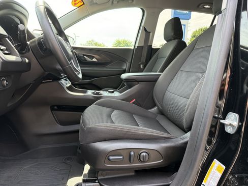Used 2022 GMC Terrain SLE w/ Driver Convenience Package FWD image 16