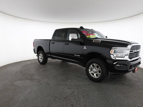 Used 2024 RAM 2500 Laramie w/ Safety Group AWD/4WD image 2