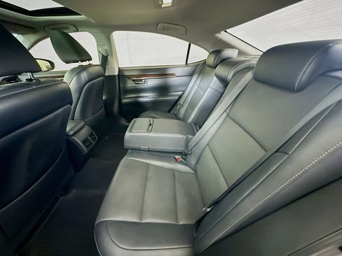 Used 2017 Lexus ES 350 w/ Premium Package FWD image 29