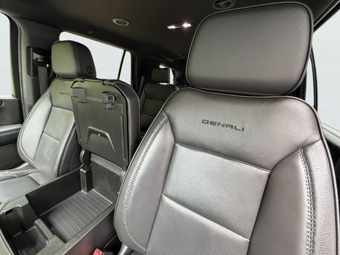 Used 2025 GMC Yukon Denali AWD/4WD image 40