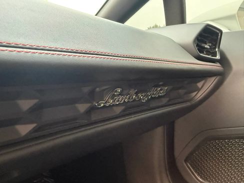 Used 2019 Lamborghini Huracan LP 580-2 RWD image 26