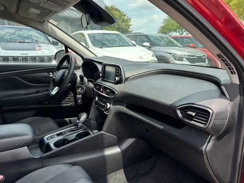 Used 2019 Hyundai Santa Fe SE FWD image 10