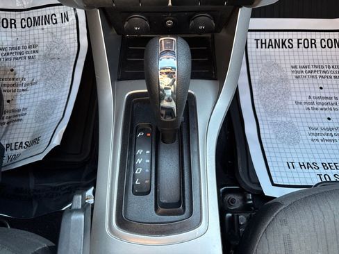 Used 2009 Ford Focus SE image 26