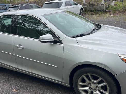 Used 2015 Chevrolet Malibu LT w/ Power Convenience Package FWD image 5