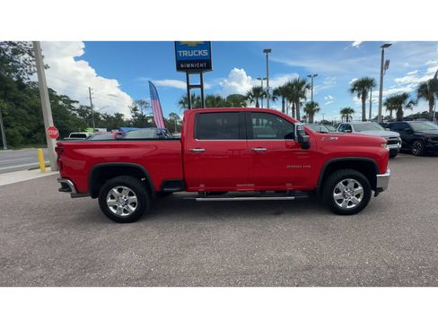 Used 2020 Chevrolet Silverado 2500 LTZ w/ LTZ Premium Package AWD/4WD image 9