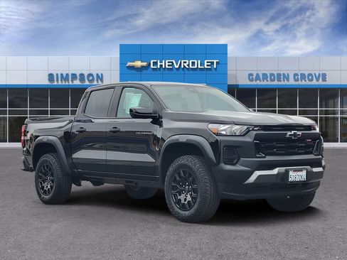Used 2026 Chevrolet Colorado Trail Boss AWD/4WD image 1