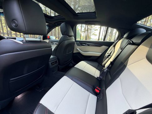 Used 2021 Cadillac CT5 Sport RWD image 15