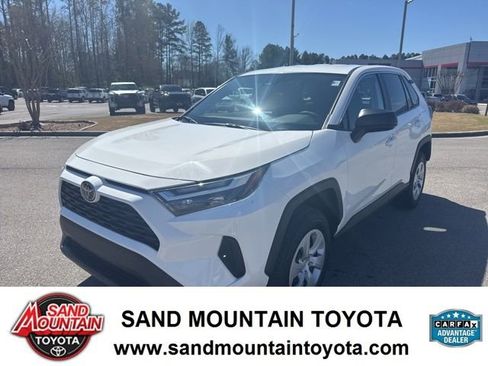Used 2024 Toyota RAV4 LE image 7