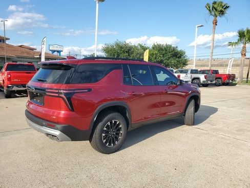 New 2026 Chevrolet Traverse Z71 w/ Enhanced Driving Package AWD/4WD image 7
