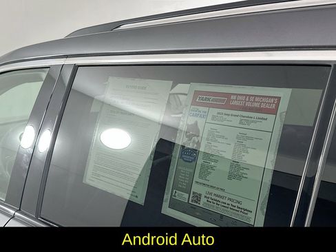 Used 2023 Jeep Grand Cherokee L Limited AWD/4WD image 13