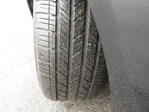 Used 2025 Mercedes-Benz C 300 4MATIC Sedan image 21