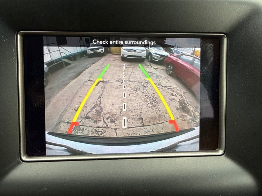 Used 2019 Jeep Grand Cherokee Laredo AWD/4WD image 15