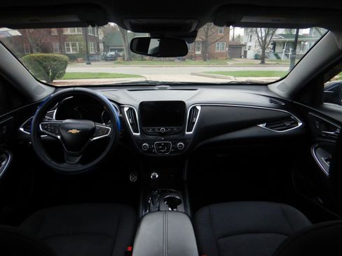 Used 2016 Chevrolet Malibu LT image 28