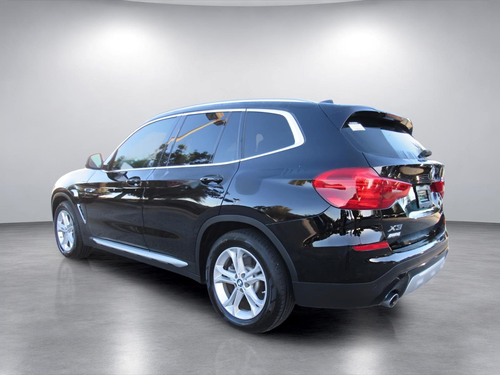 Used 2019 BMW X3 sDrive30i w/ Driving Assistance Package RWD image 5