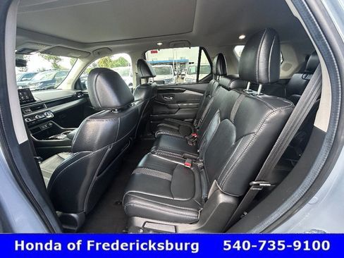 Used 2024 Honda Pilot Touring image 30