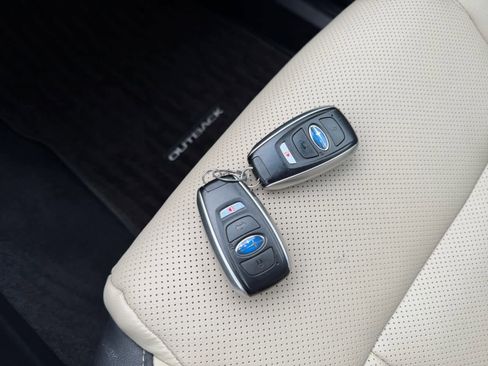 Certified 2022 Subaru Outback Limited image 20