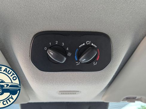 Used 2017 Ford Transit 350 XLT RWD image 20