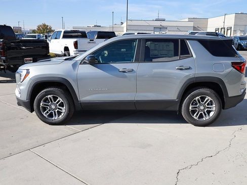 New 2026 GMC Terrain Elevation FWD image 3