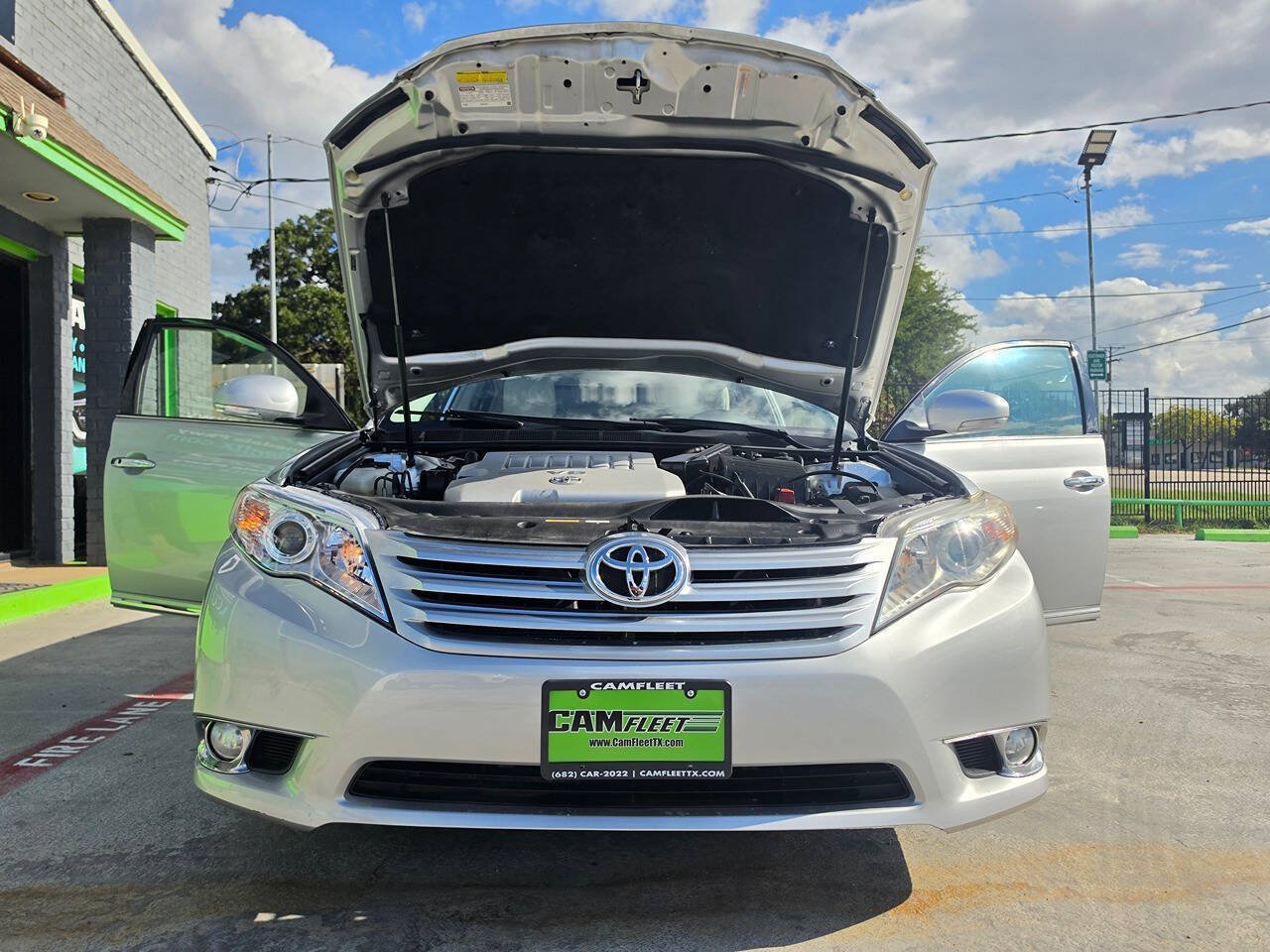 Used 2011 Toyota Avalon Limited FWD image 57