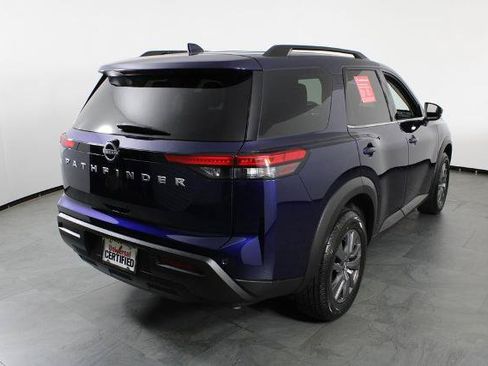 Certified 2025 Nissan Pathfinder SV FWD image 16