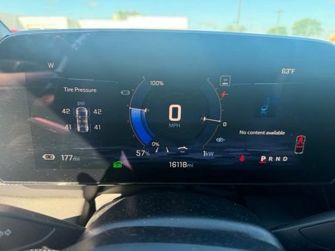 Used 2024 Chevrolet Blazer EV LT AWD/4WD image 17