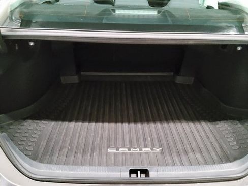 Used 2022 Toyota Camry LE image 18