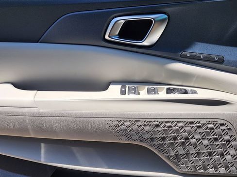 New 2026 Kia Carnival EX FWD image 20