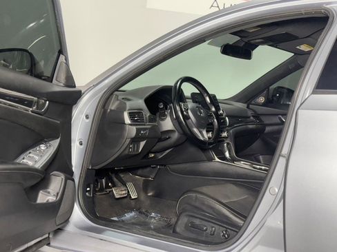 Used 2020 Honda Accord Sport image 12