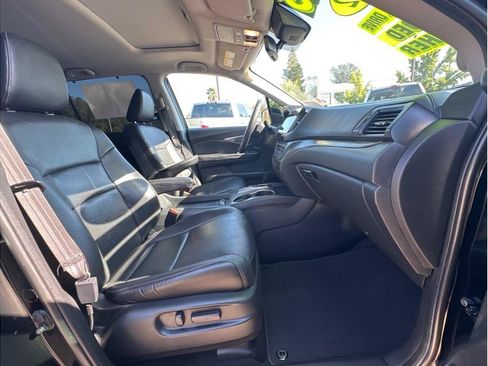 Used 2022 Honda Pilot Special Edition image 11