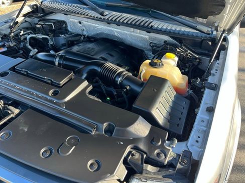 Used 2017 Ford Expedition EL XLT w/ Equipment Group 202A image 40