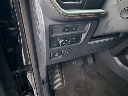 Used 2024 Ford Expedition Platinum image 30