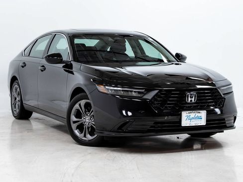 Used 2024 Honda Accord EX image 4