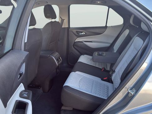 Used 2024 Chevrolet Equinox LT image 6