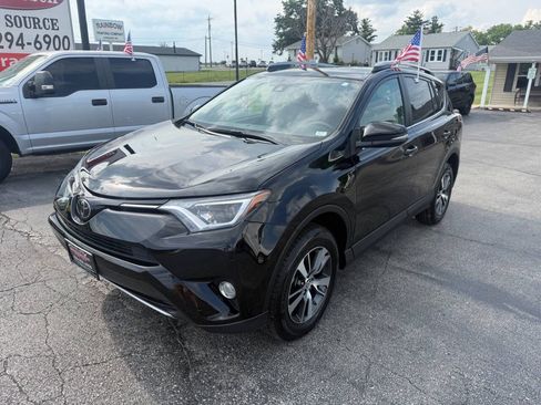 Used 2018 Toyota RAV4 XLE w/ Plus Extra Value Package AWD/4WD image 2